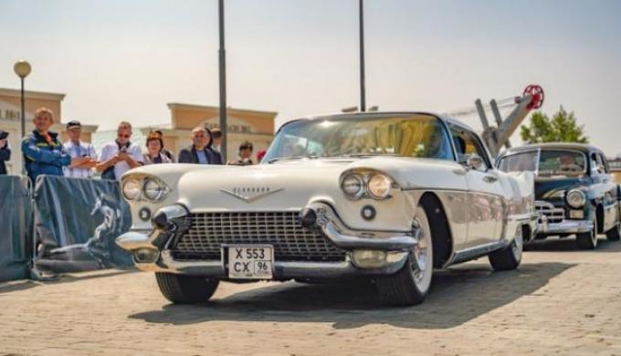 Агентте онлайн порно бар