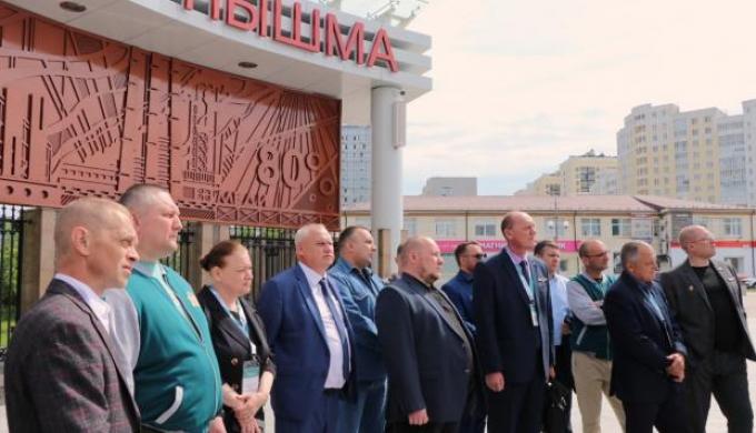 Финалисты программы «Управленческие кадры Урала» высоко оценили Верхнюю Пышму - grifoninfo.ru