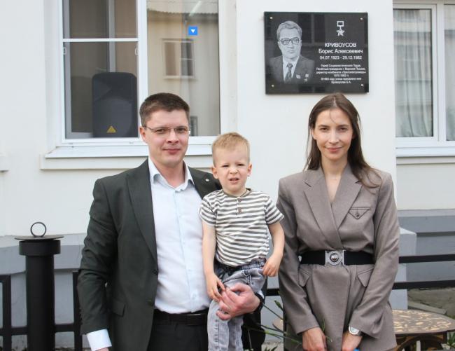 Губернатор верхней пышмы. Спартакиада. Верхняя пышма сегодня. В верхней пышме открыли. Кривоусова 15 верхняя пышма стадион.